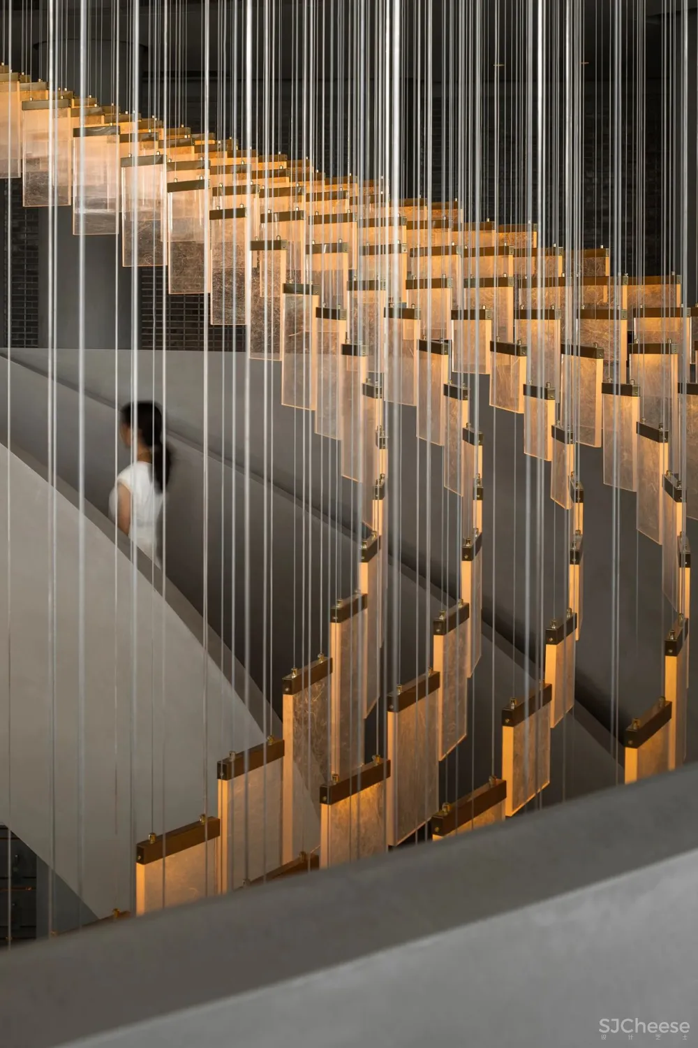 时尚前卫设计,缔造无限可能的灰度空间!