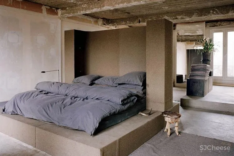 窥探一下时尚界的暗黑之王Rick Owens,他的家和他的生活都充满着怪异气息