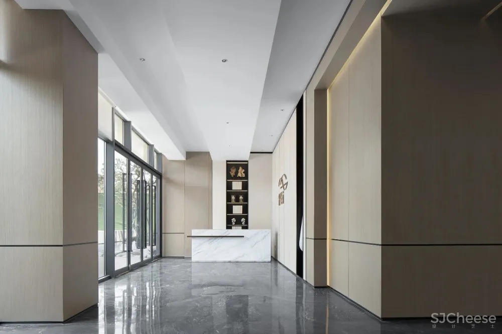 内敛雅致空间，集静美与灵动于一体！