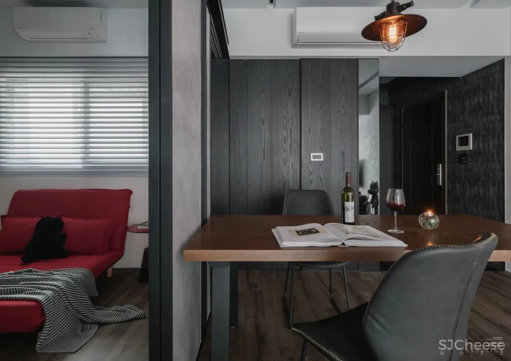 工业风灰调公寓，自由弹性空间