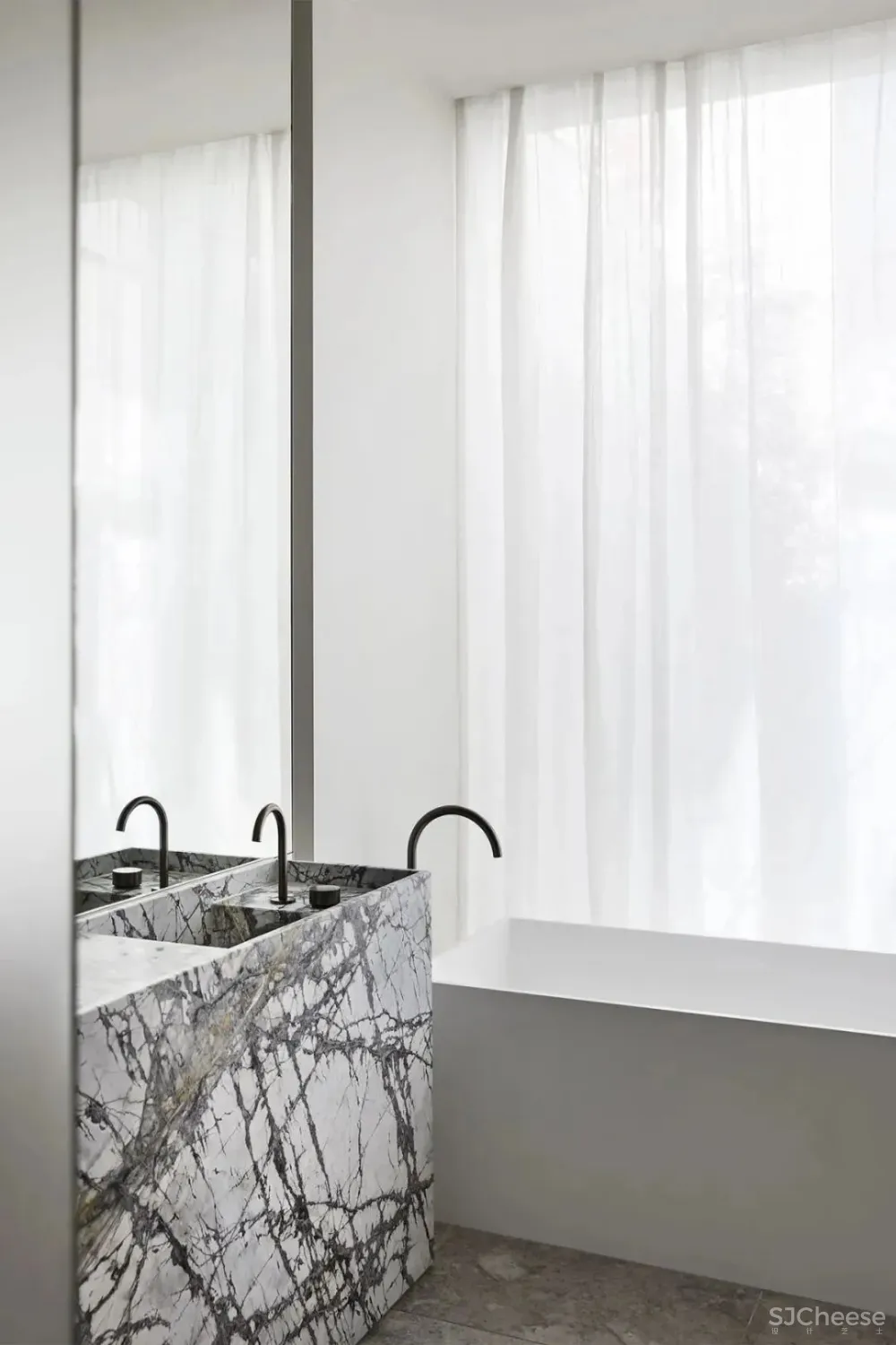 墨尔本克制平静的简约住宅 Conrad Architects