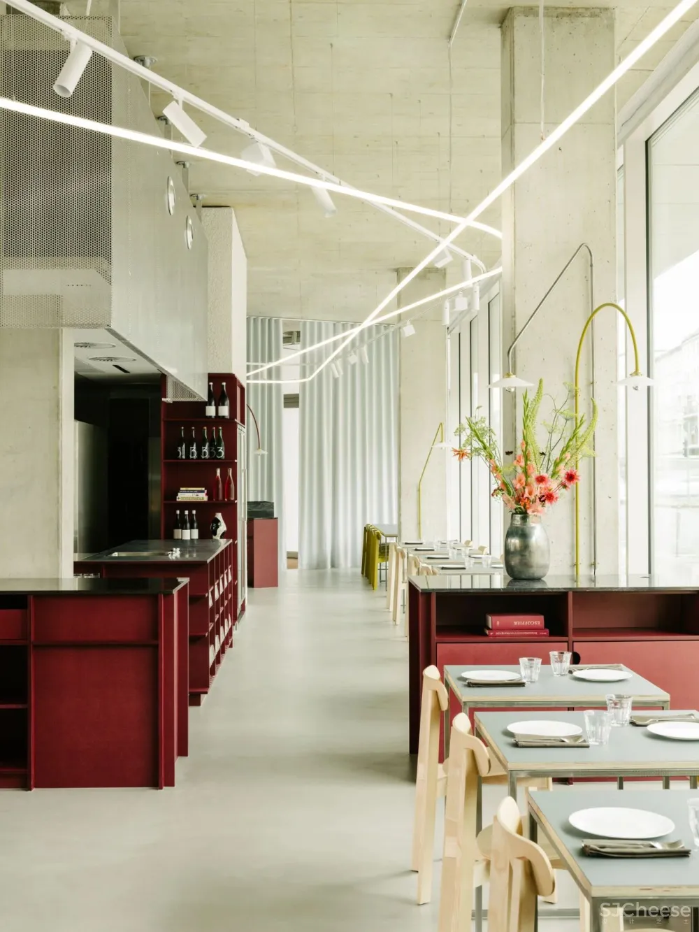 RESTAURANT REMI IN BERLIN BY ESTER BRUZKUS ARCHITEKTEN.