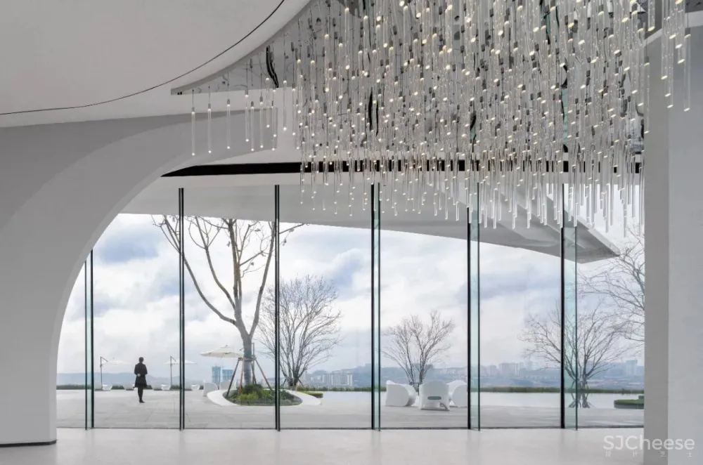 LWK PARTNERS丨2500㎡重庆江山雲出 • Legend未来人居艺术馆