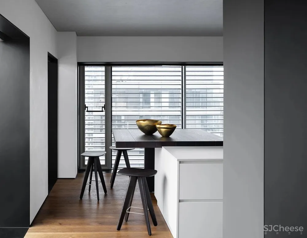 方磊 上海 555 m² 黄浦江畔顶层复式,大道至简,安静优雅!