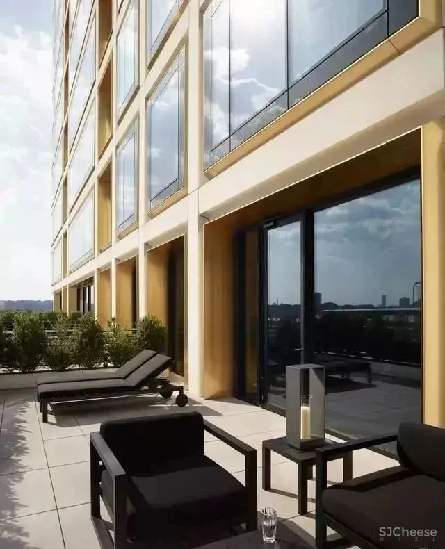 50度灰的设计让国际级时尚设计师Alexander Wang情有独钟!