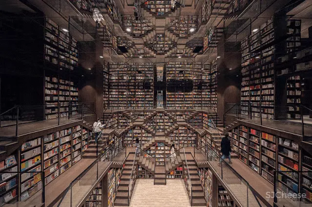 【设计女神新作】最美网红书店入驻成都,超高颜值魔幻4D实力上演“盗梦空间”!