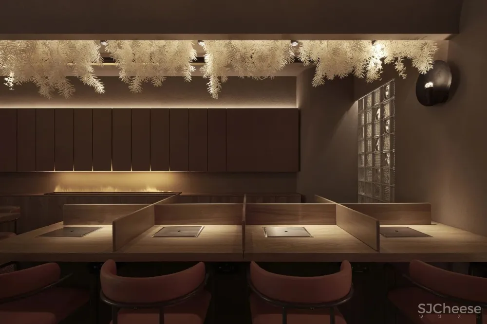 130㎡木质简约空间,兼顾传统与现代的神秘之美!