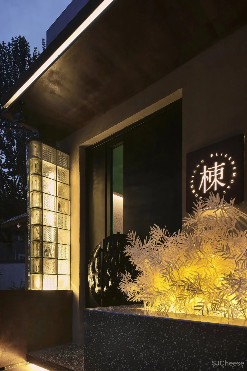 130㎡木质简约空间,兼顾传统与现代的神秘之美!