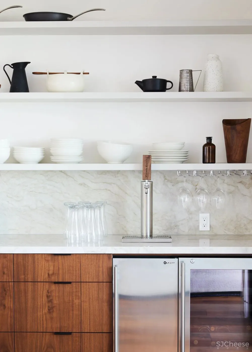 颠覆审美为空间注入质朴情感