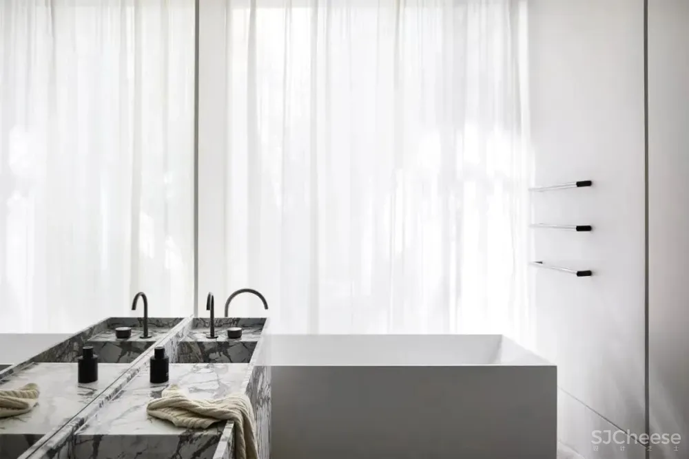 墨尔本克制平静的简约住宅 Conrad Architects