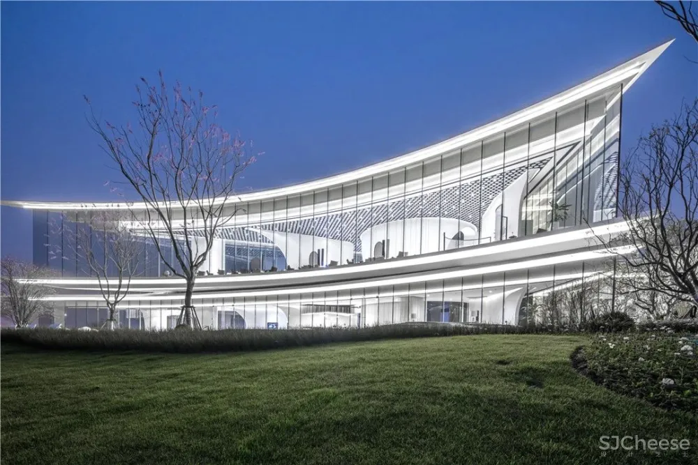 LWK PARTNERS 重庆江山雲出·Legend未来人居艺术馆