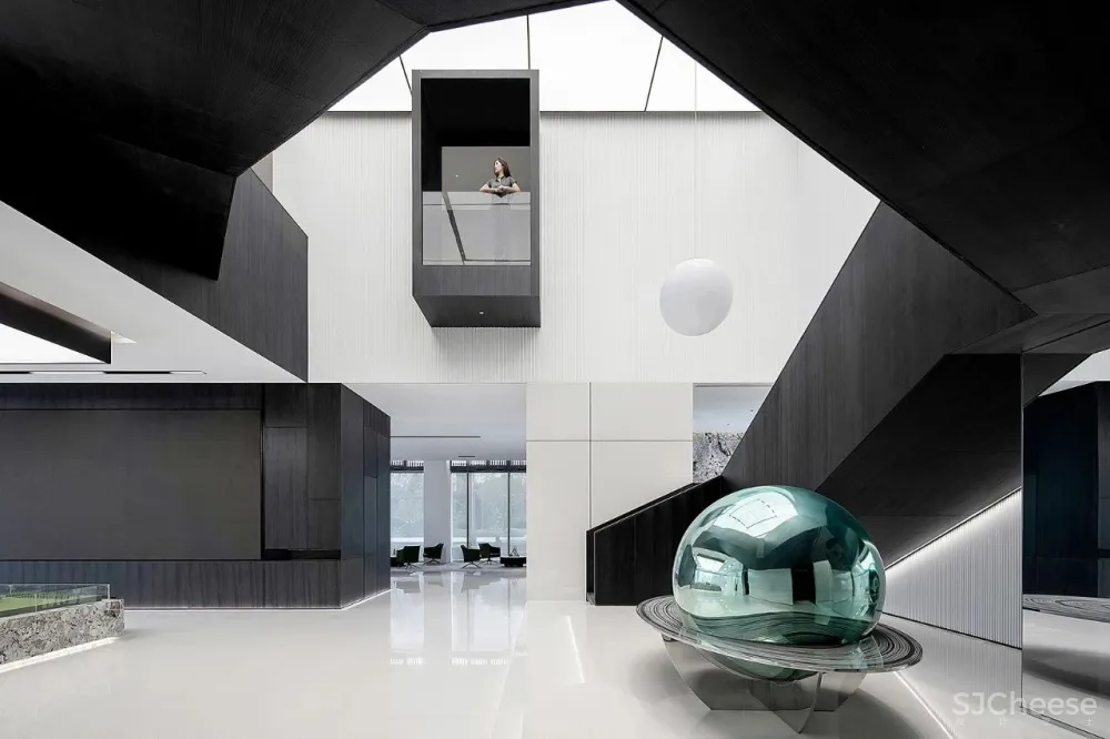 干净利落的现代设计,成就一脉相承的恢弘气韵!