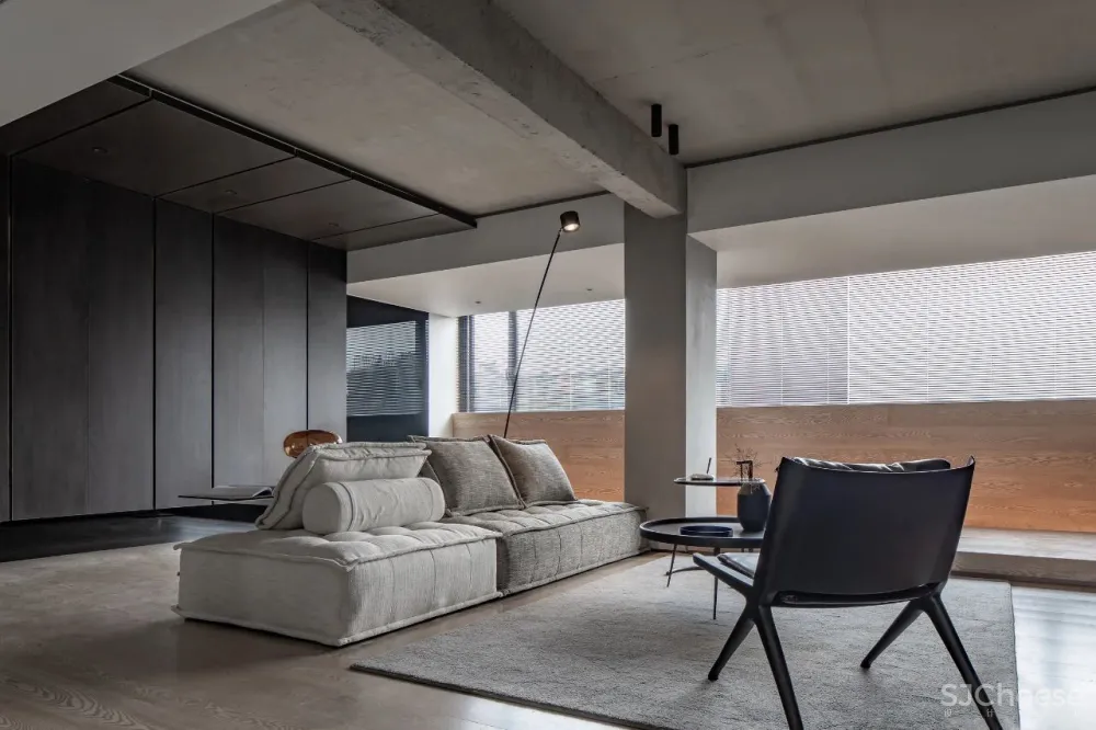 裸墙搭配天然石皮,打造绝美复式空间 云行设计