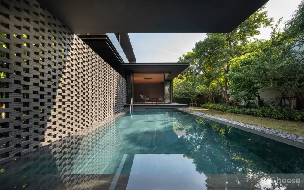 泰国机师450㎡的家,与阳光绿意一起呼吸!