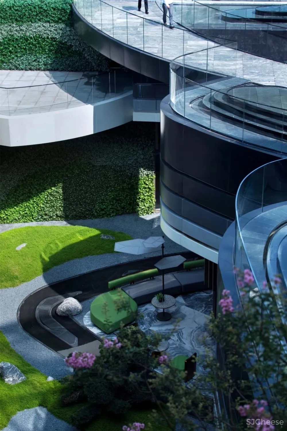 买不起别墅,就买一楼带下沉式庭院的户型!