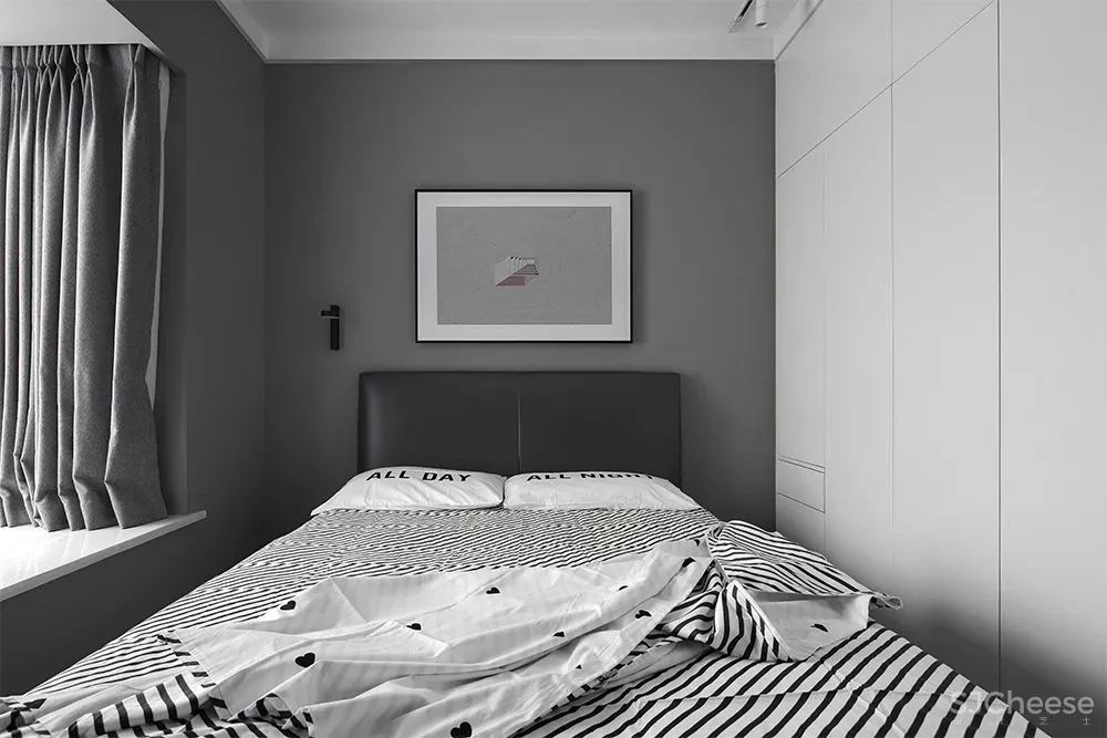 黑白灰，极具视觉张力的极简格调 予以设计