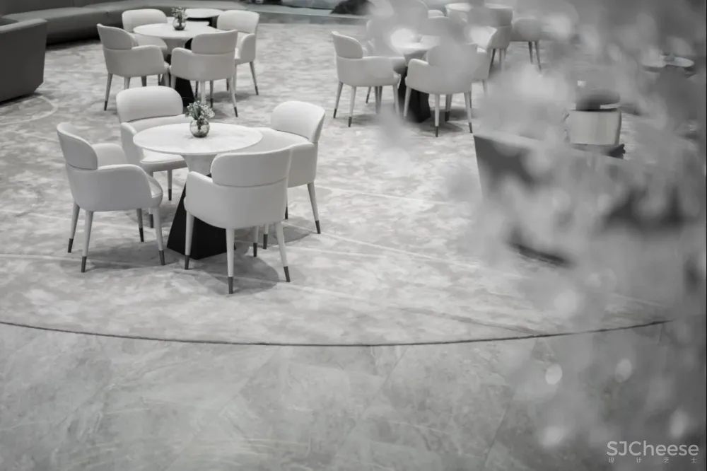 几朵设计 曲线悠游处,光影照花筑