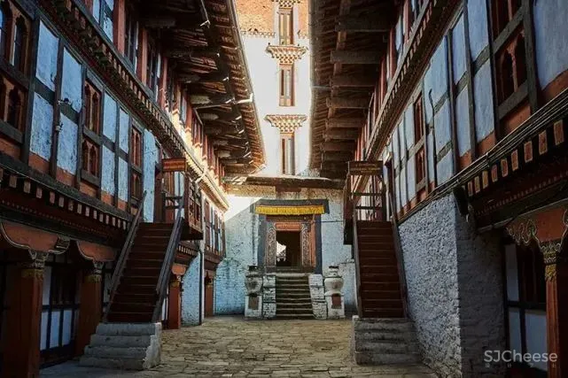 以色列沙漠中的Sex Senses第六感酒店,是否能激发你的灵感?