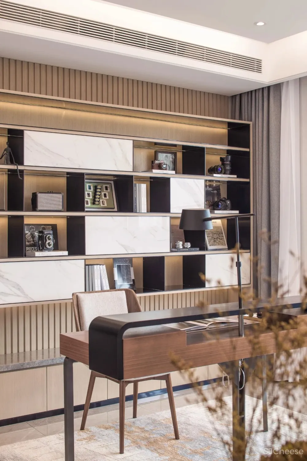 77㎡的小房子，也能住出豪宅体验？打通客餐厨书空间，真实现！