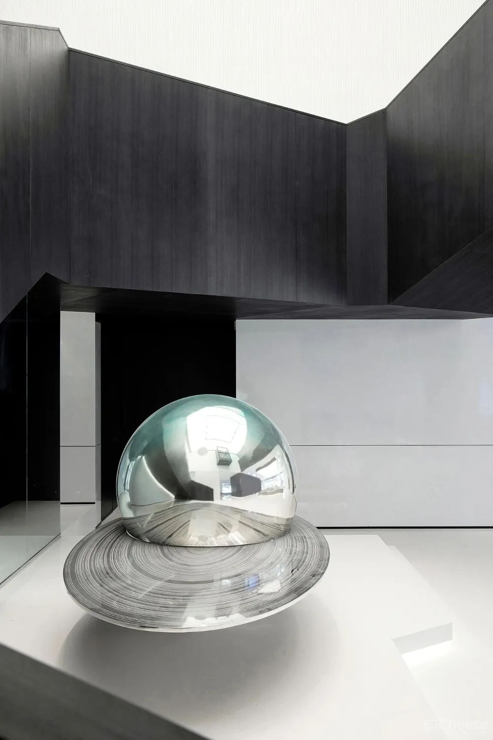 干净利落的现代设计,成就一脉相承的恢弘气韵!