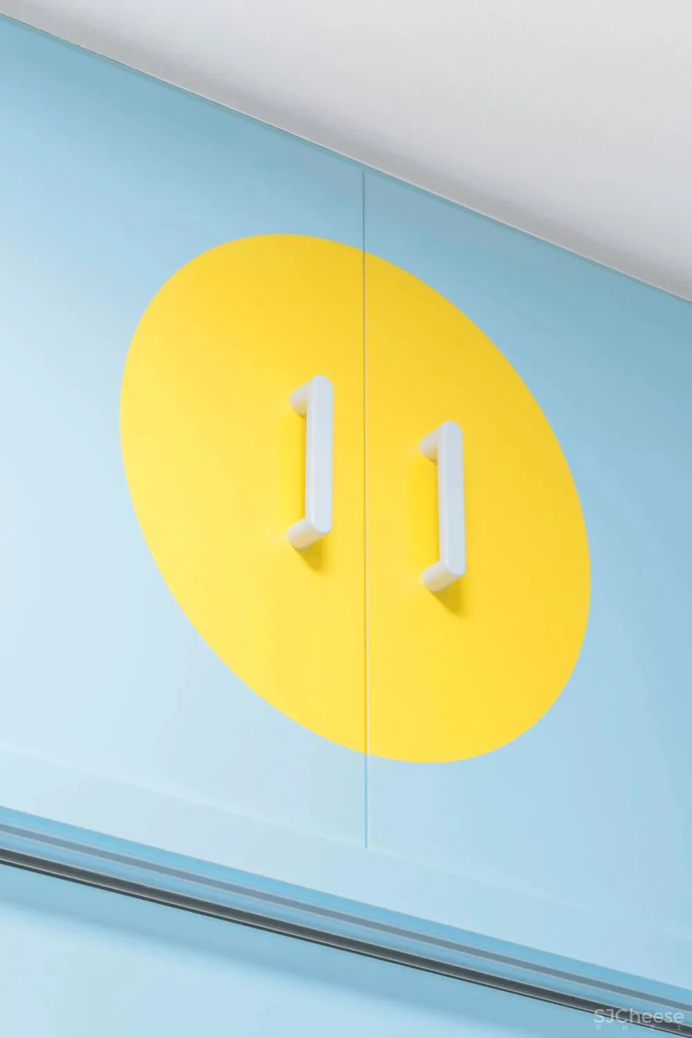 霓虹国的霓虹屋,怪异美学设计让我的眼睛直想哭!