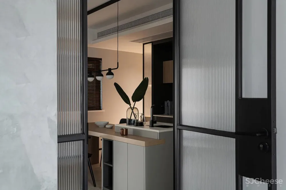 TLID桐里 × 私宅:生活的一面映照