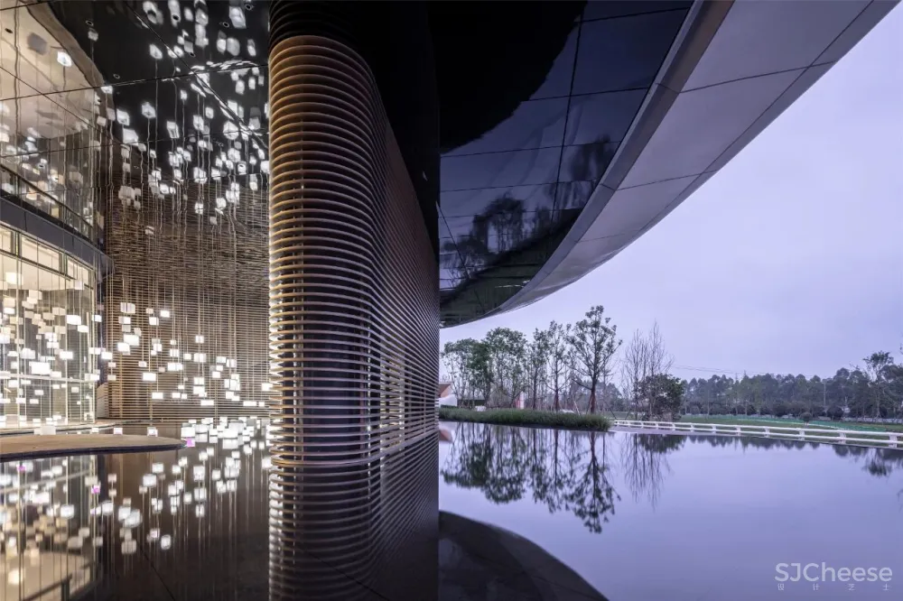 达观设计：纯净极简，行云流水间勾勒空间大美！