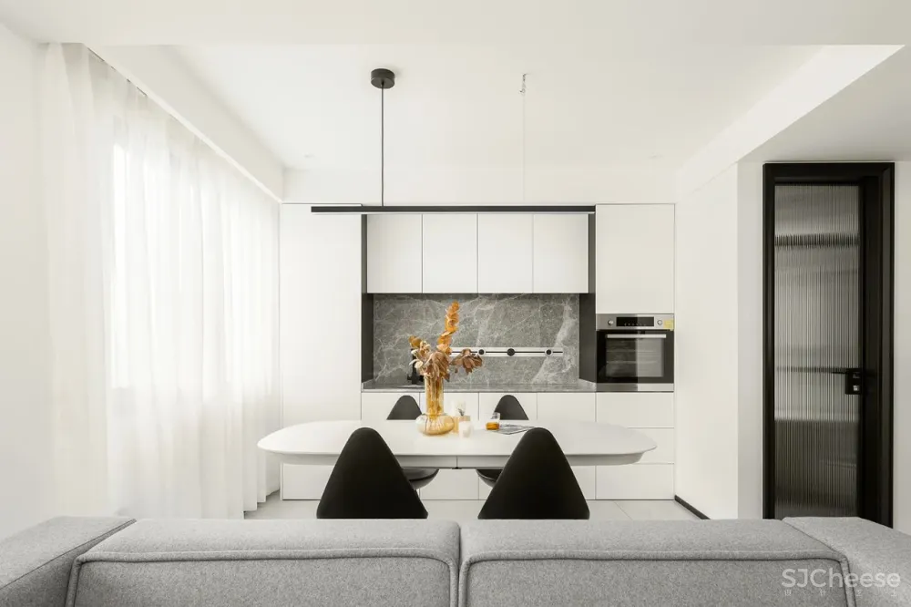 现代金属质感,营造自然人居美学 鸿鹄设计