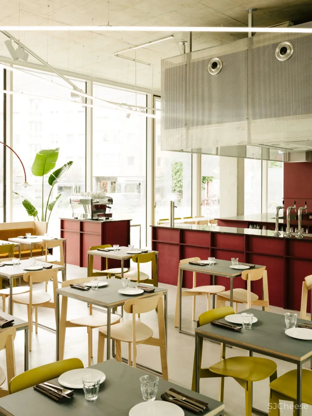 RESTAURANT REMI IN BERLIN BY ESTER BRUZKUS ARCHITEKTEN.