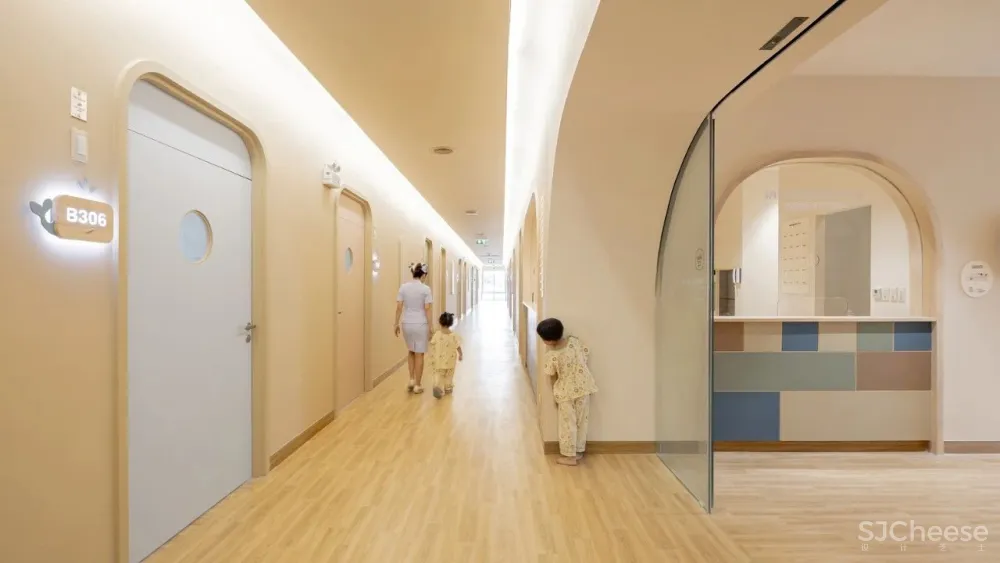 泰国这家儿童医院,设计的像个游乐场,让孩子不再害怕看病!