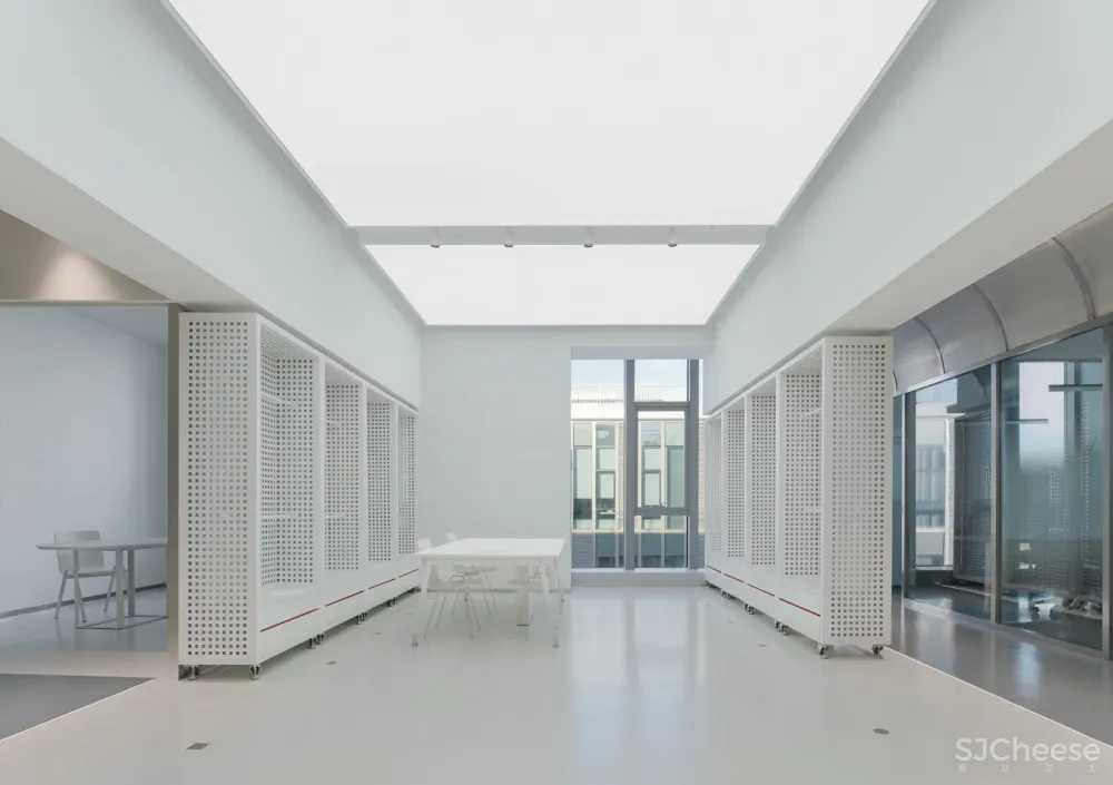 U形配饰展厅-序态设计研究室