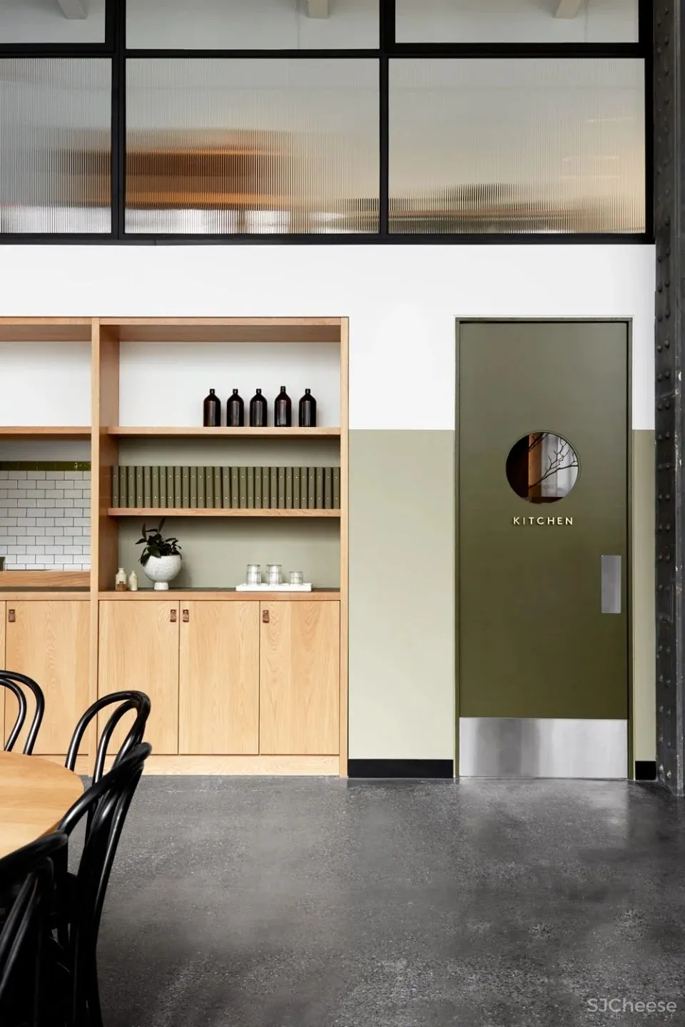 培养社区意识，促进思想交流 Gathered咖啡馆 Ewert Leaf