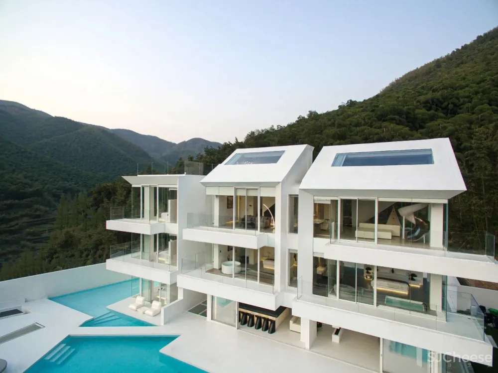 竹海里的极简酒店,美。