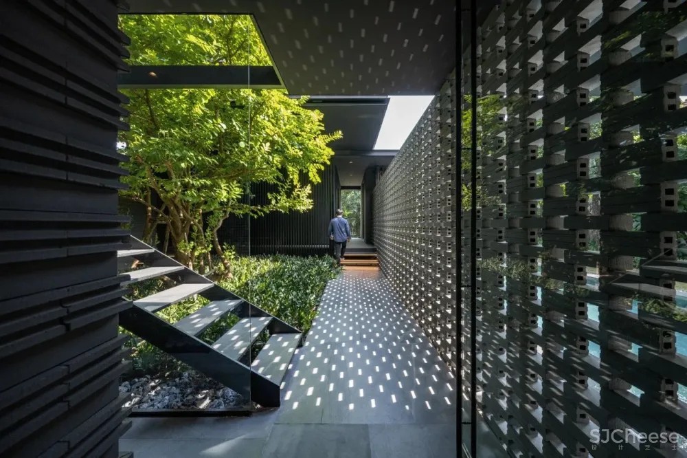 泰国机师450㎡的家,与阳光绿意一起呼吸!