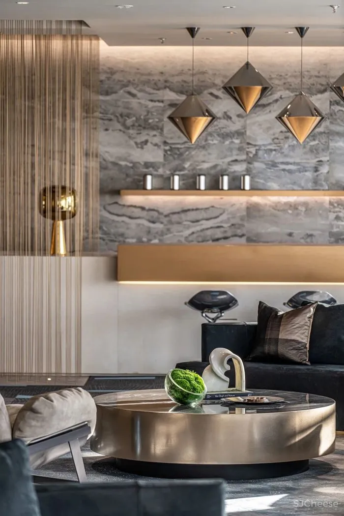 AN AURA 段志 大百汇广场，深圳福田 CBD 超甲级办公的艺术实践