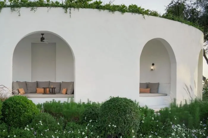 泰国又出极致度假酒店:面朝大海,融于自然!