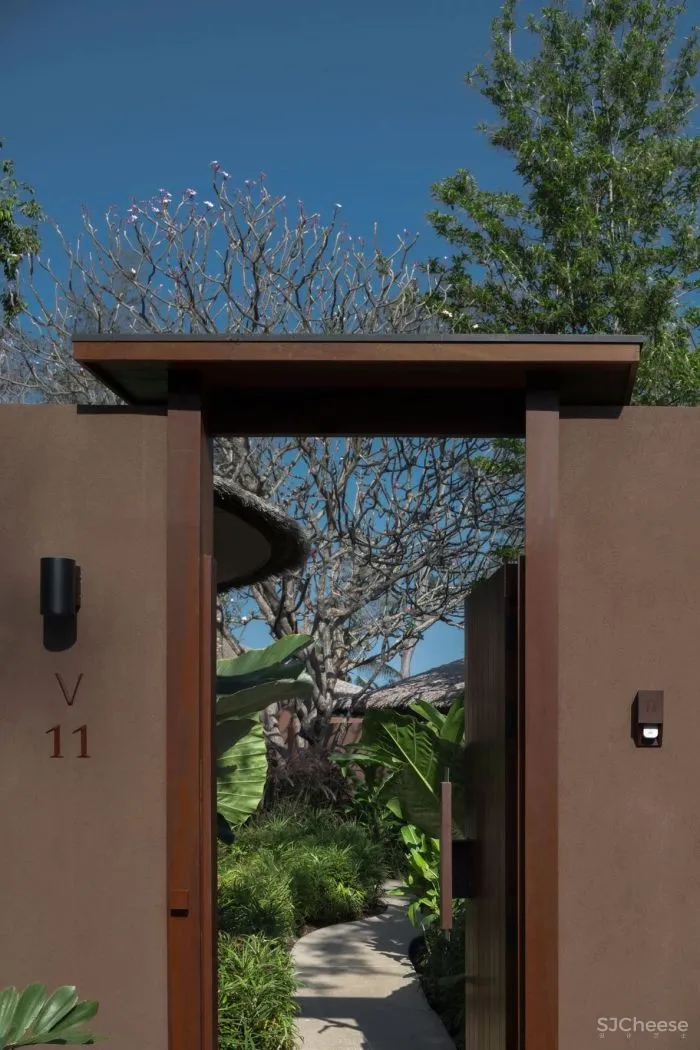 泰国又出极致度假酒店:面朝大海,融于自然!