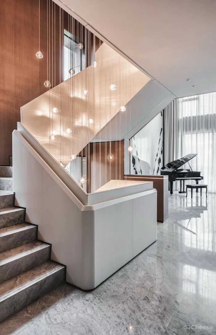 650㎡ 独栋别墅,以水为线 · 与水共生!