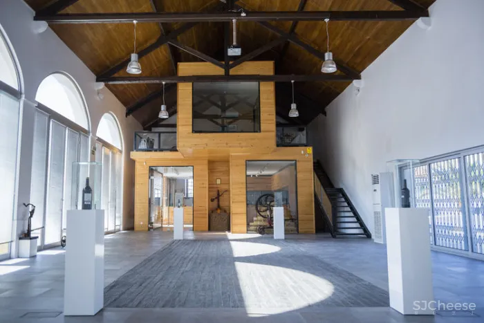 Guesthouse in Lisbon Pedro Domingos Arquitectos