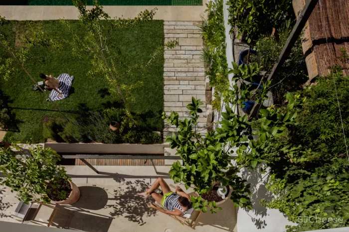 Guesthouse in Lisbon Pedro Domingos Arquitectos