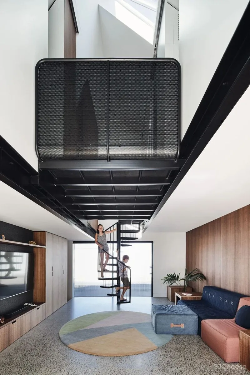 两层乡下房,水磨石地板美观又实用