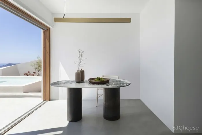 火山崖边的希腊式“窑洞” Kapsimalis Architects