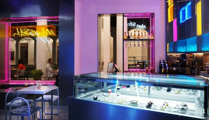 Miss Sth甜品店,上海 / 福木设计