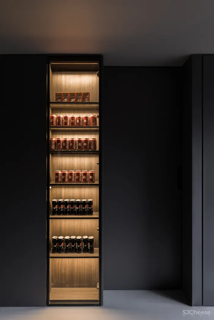 FF DESIGN • 折线｜120平一人居，50度灰的空间独白