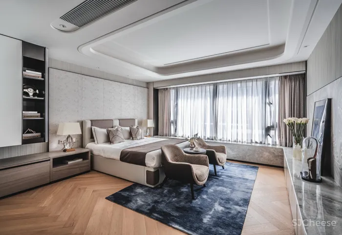 650㎡ 独栋别墅,以水为线 · 与水共生!