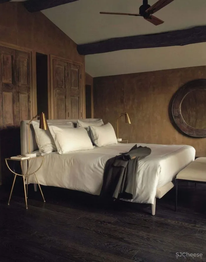 普罗旺斯百年建筑改造的精品酒店,建筑的时间感比薰衣草更迷人!