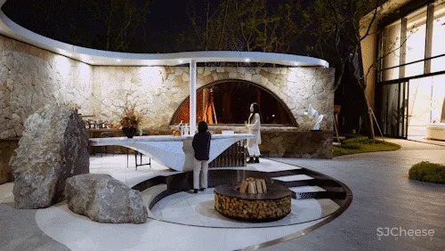 “宇宙中心”的豪宅生活丨香港置地·天湖岛