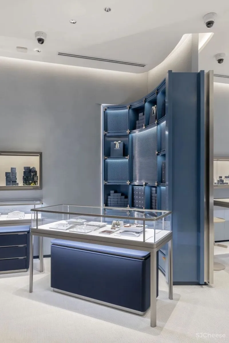 泰国珠宝品牌Ananta Jewelry