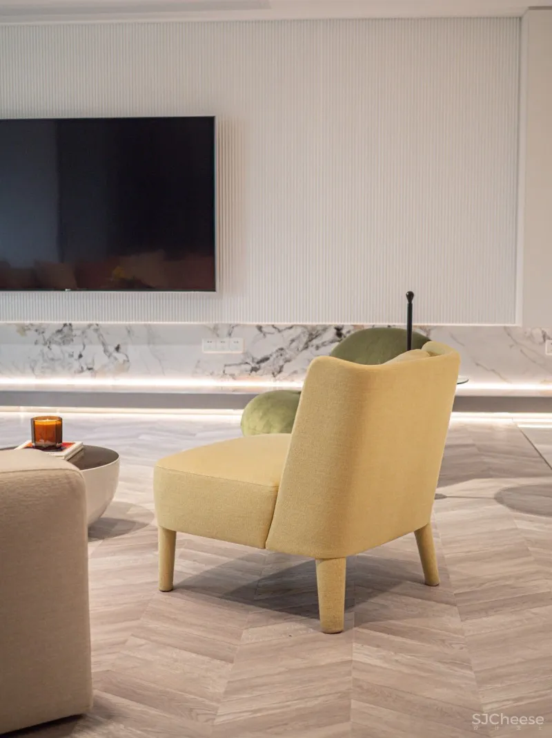 温暖初春 奶油色的家