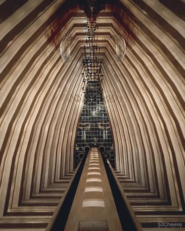 波特曼生前设计的酒店,中庭变花园,亲生物设计的典范